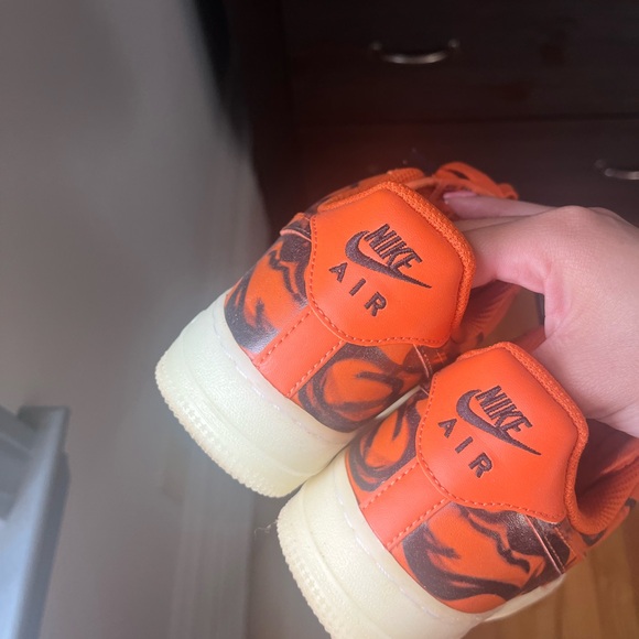 AF1 Halloween - Picture 2 of 4